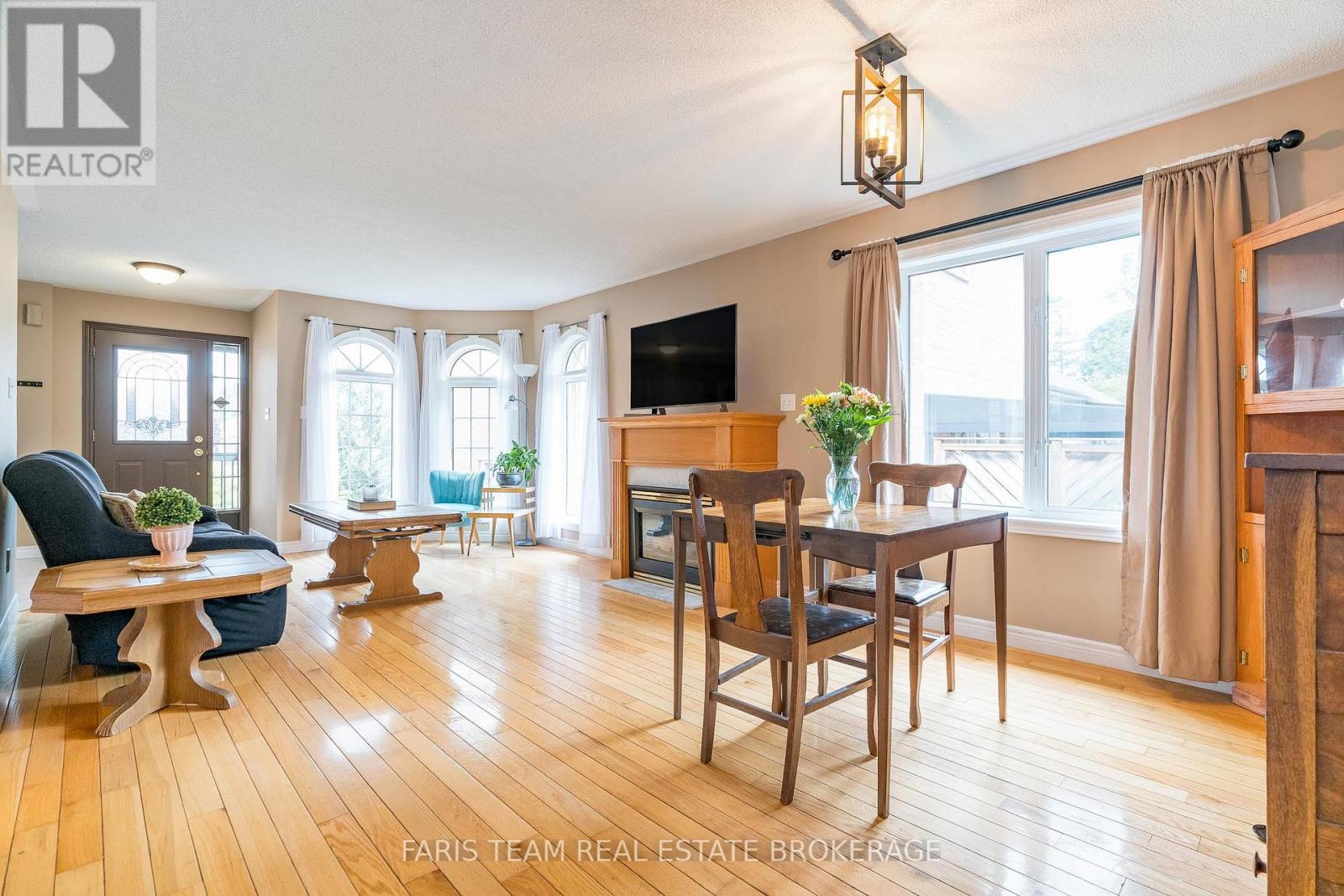 1006 Leslie Drive, Innisfil, Ontario  L9S 2B2 - Photo 14 - N13008000