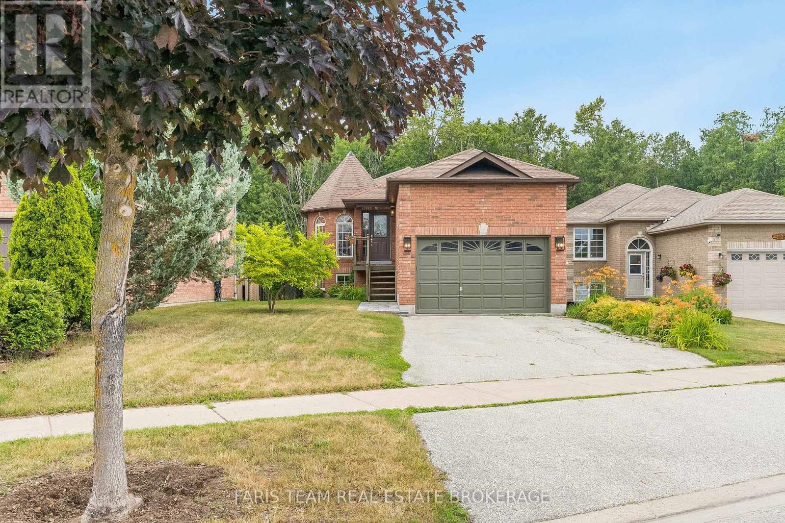 1006 Leslie Drive, Innisfil, Ontario  L9S 2B2 - Photo 2 - N13008000