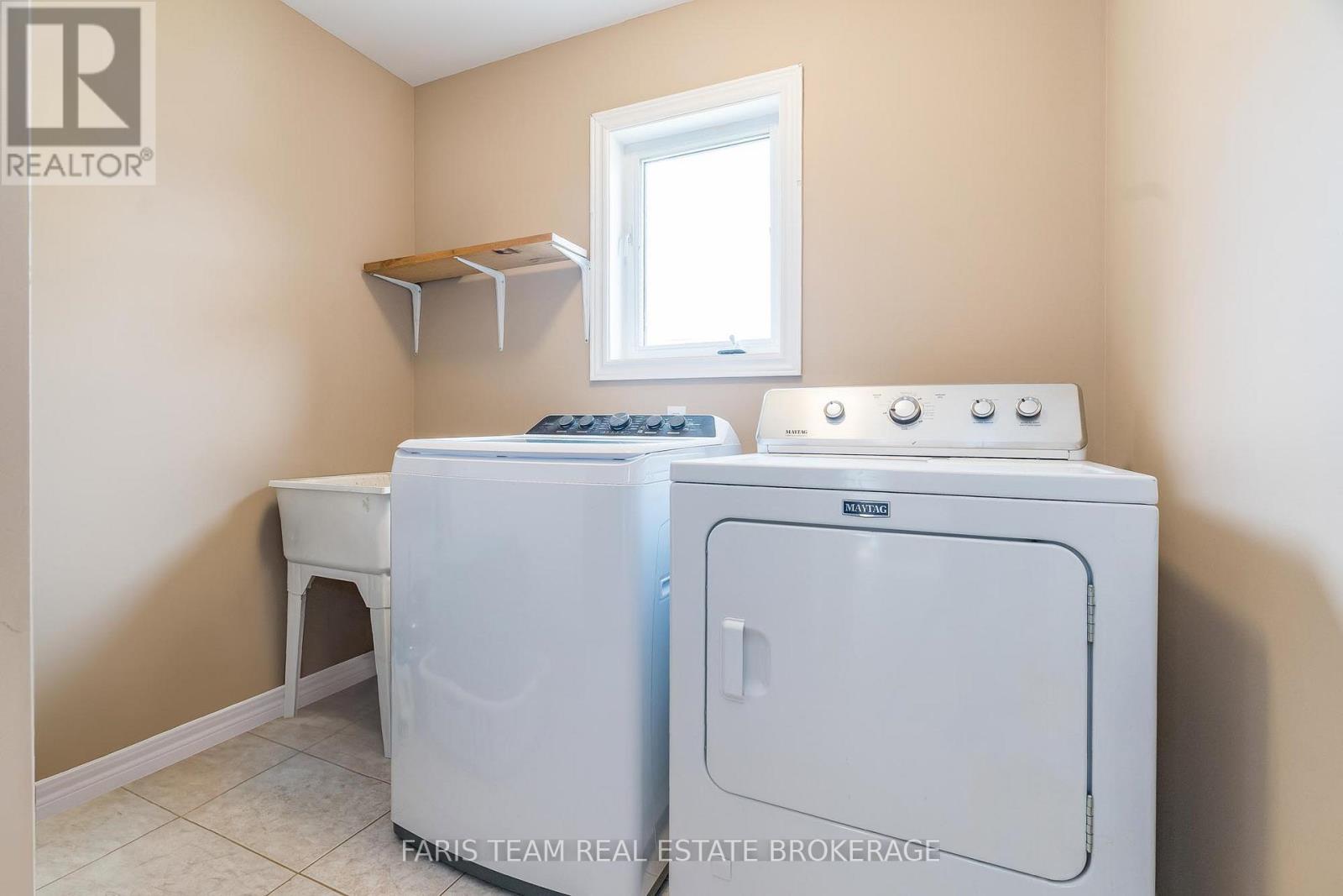 1006 Leslie Drive, Innisfil, Ontario  L9S 2B2 - Photo 21 - N13008000