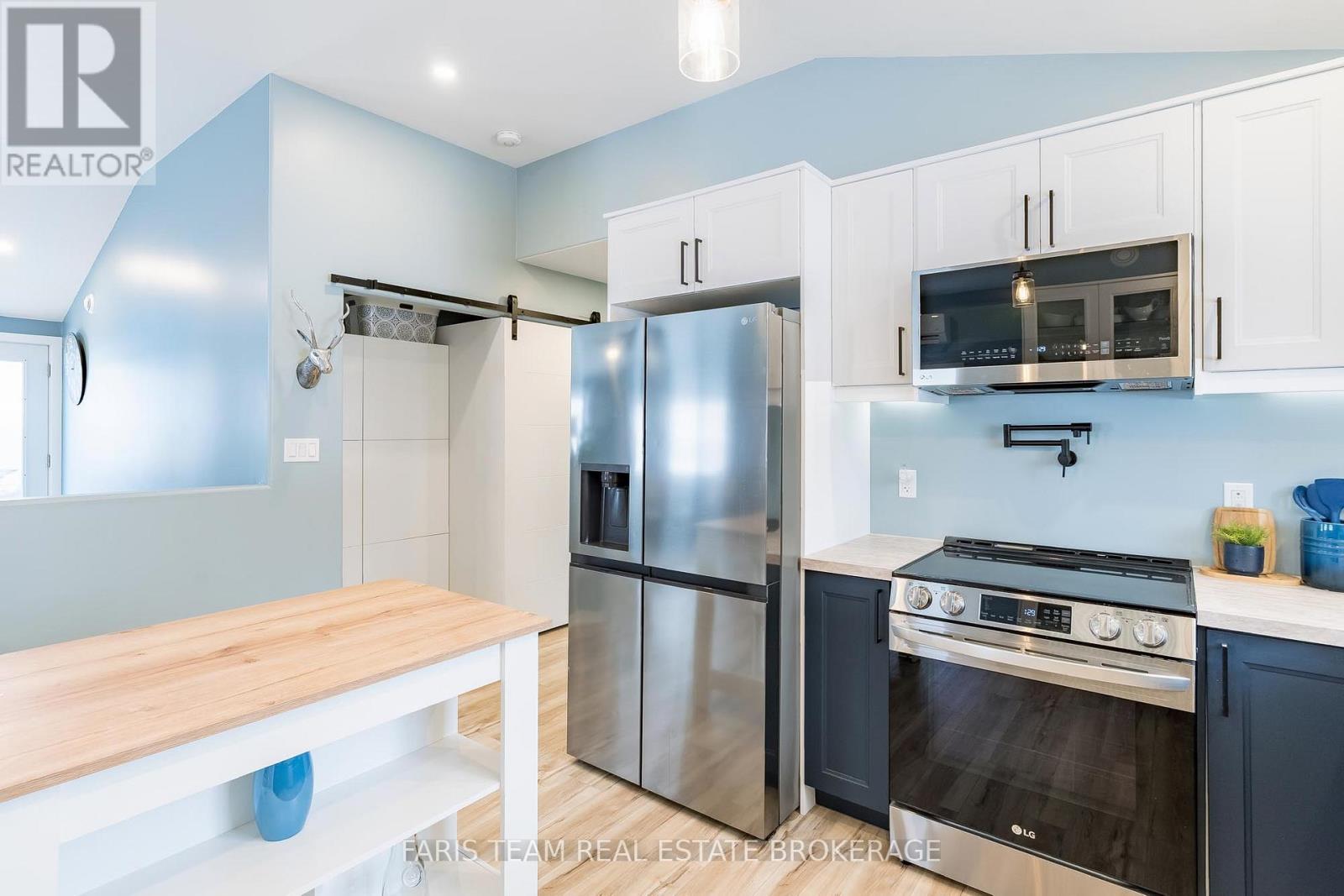 550 Second Avenue, Tay (Port Mcnicoll), Ontario  L0K 1R0 - Photo 10 - S13007970