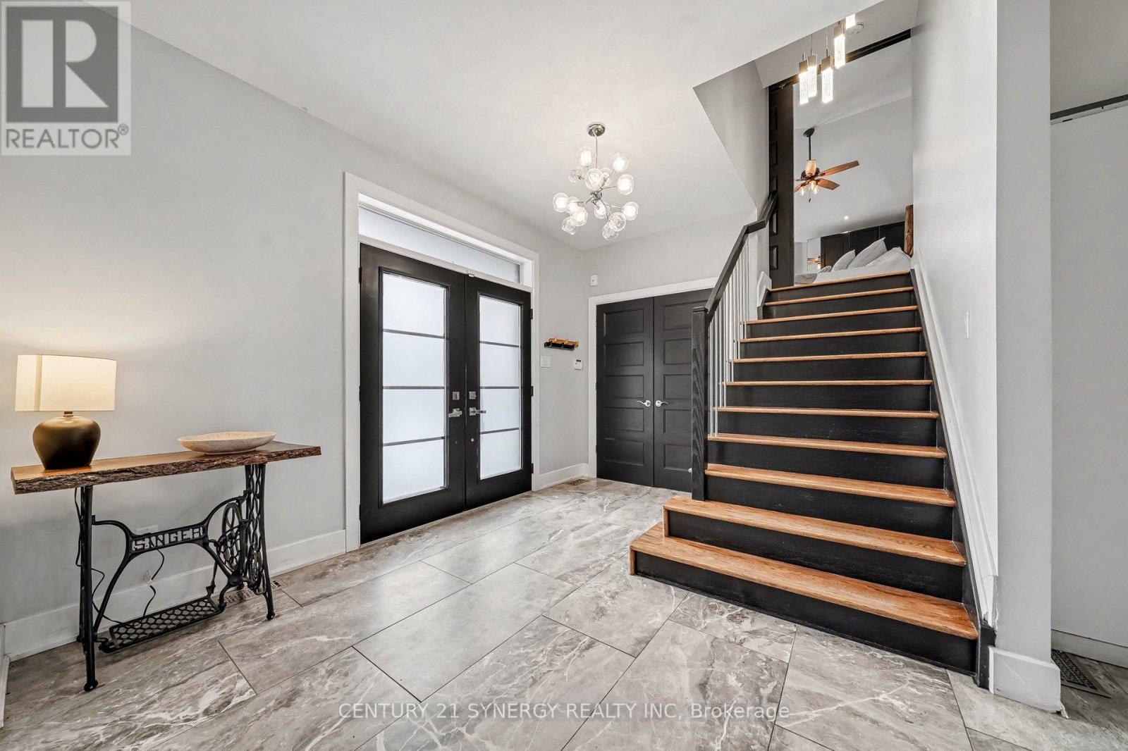 238 Baseline Road, Clarence-Rockland, Ontario  K4K 1K9 - Photo 3 - X13007812