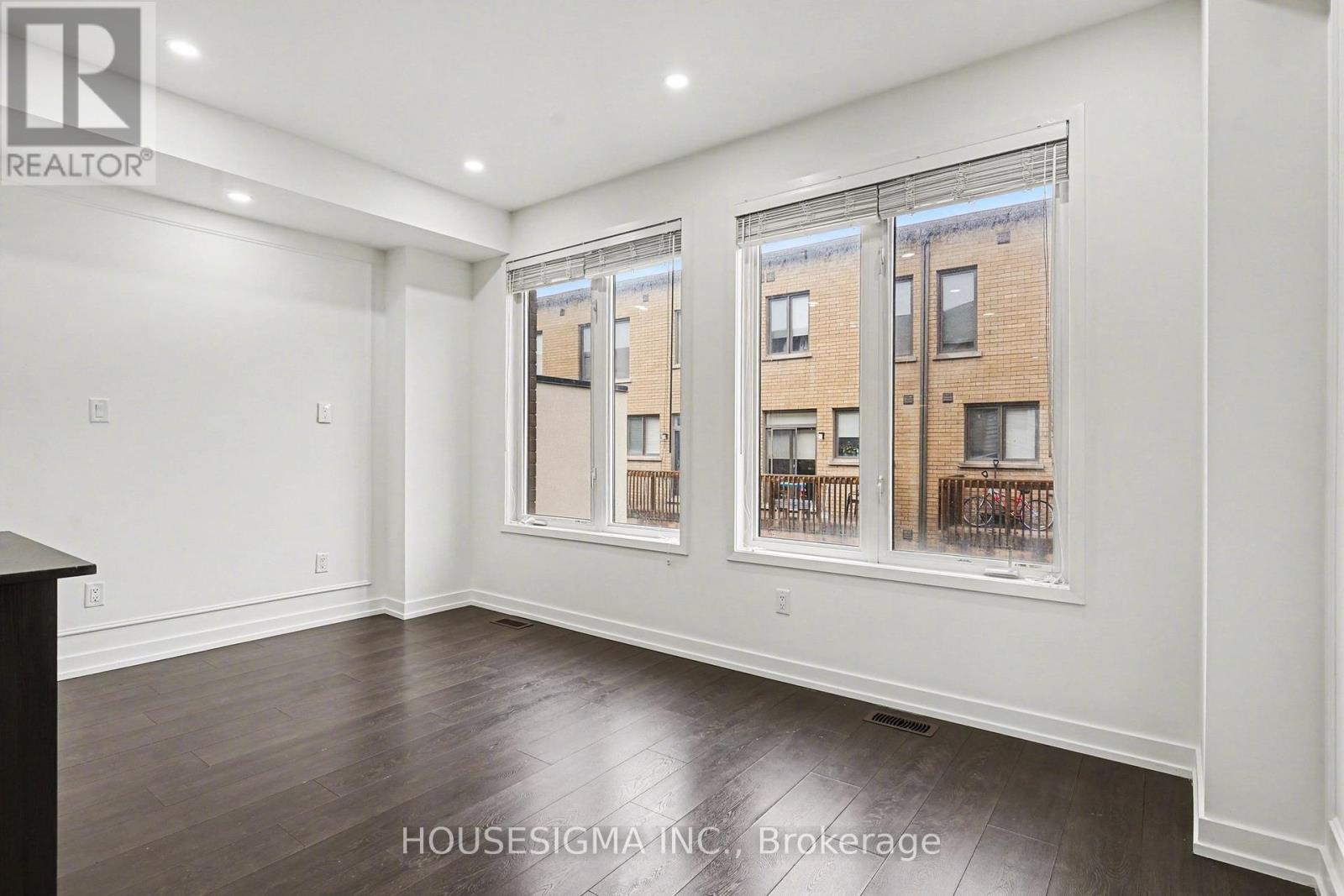 197 Sabina Drive, Oakville, Ontario  L6H 0L4 - Photo 13 - W13007842