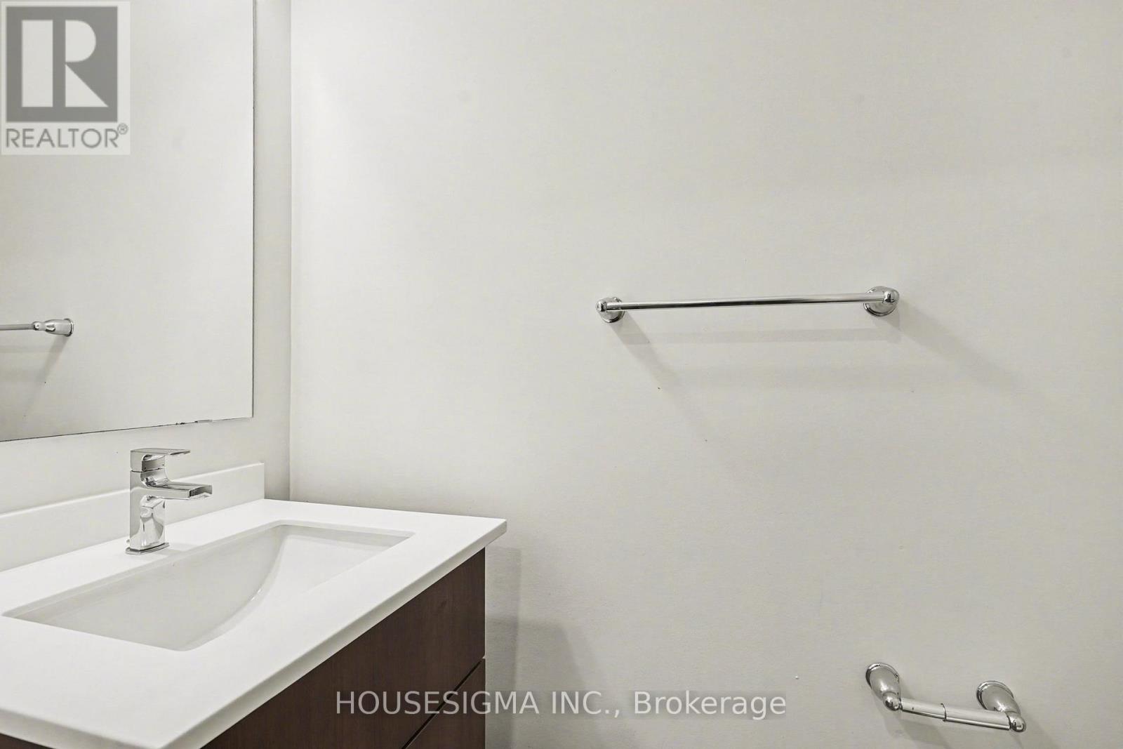 197 Sabina Drive, Oakville, Ontario  L6H 0L4 - Photo 4 - W13007842