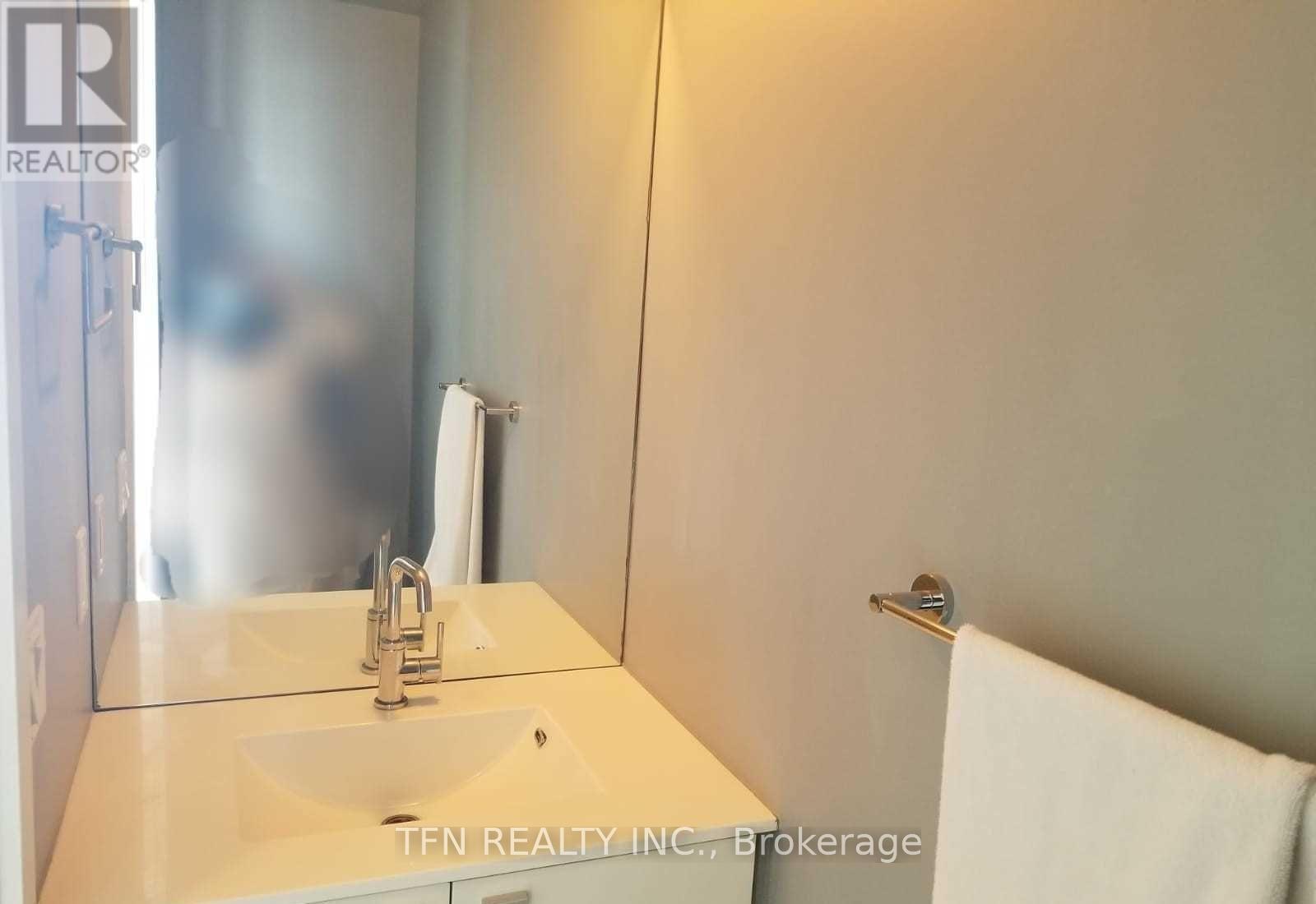 1005 - 105 The Queensway Avenue, Toronto, Ontario  M6S 5B3 - Photo 11 - W13007860