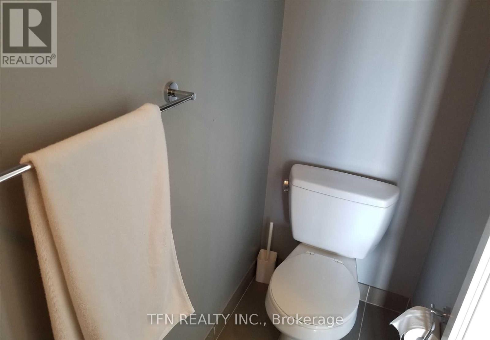 1005 - 105 The Queensway Avenue, Toronto, Ontario  M6S 5B3 - Photo 12 - W13007860