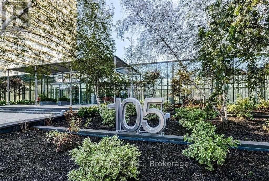 1005 - 105 The Queensway Avenue, Toronto, Ontario  M6S 5B3 - Photo 3 - W13007860