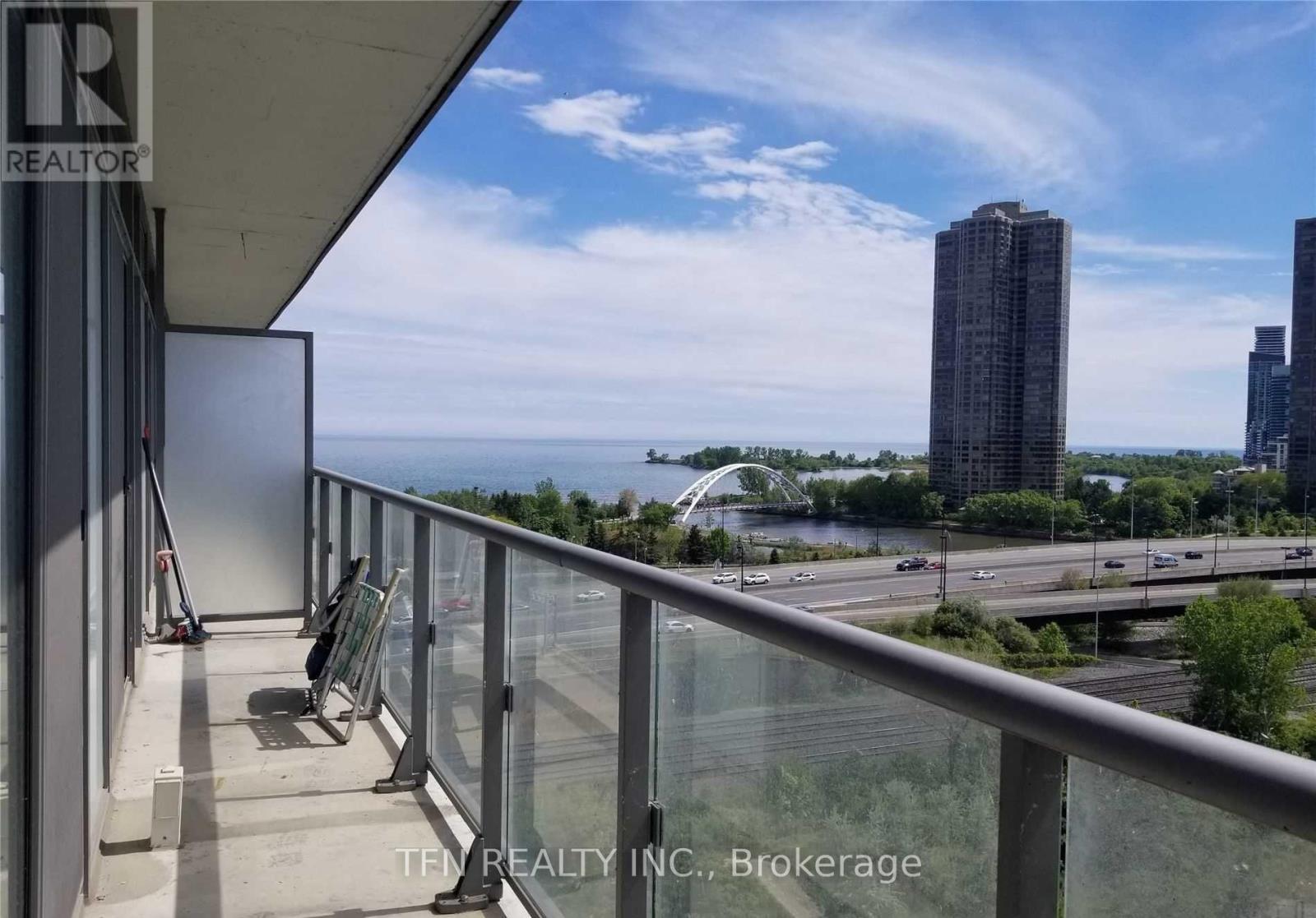 1005 - 105 The Queensway Avenue, Toronto, Ontario  M6S 5B3 - Photo 30 - W13007860