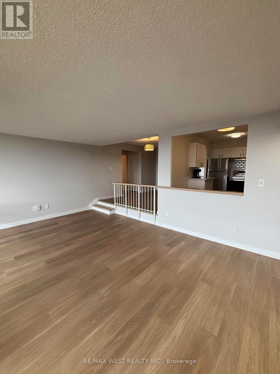 1908 - 260 Scarlett Road, Toronto, Ontario  M6N 4X6 - Photo 11 - W13007876