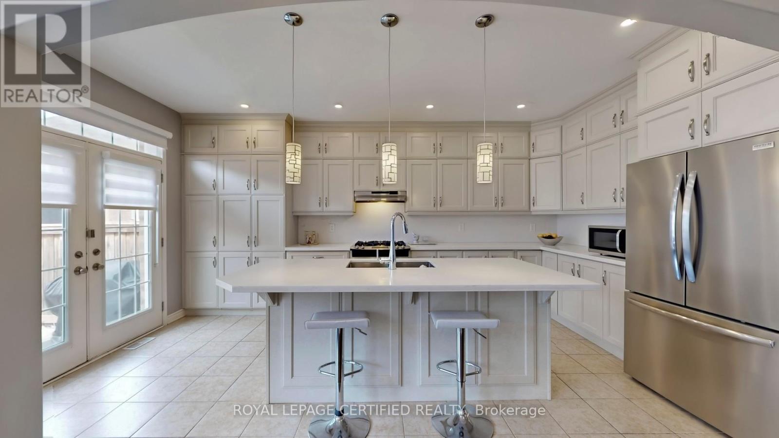 367 English Mill Court, Milton, Ontario  L9E 0A7 - Photo 12 - W13007890