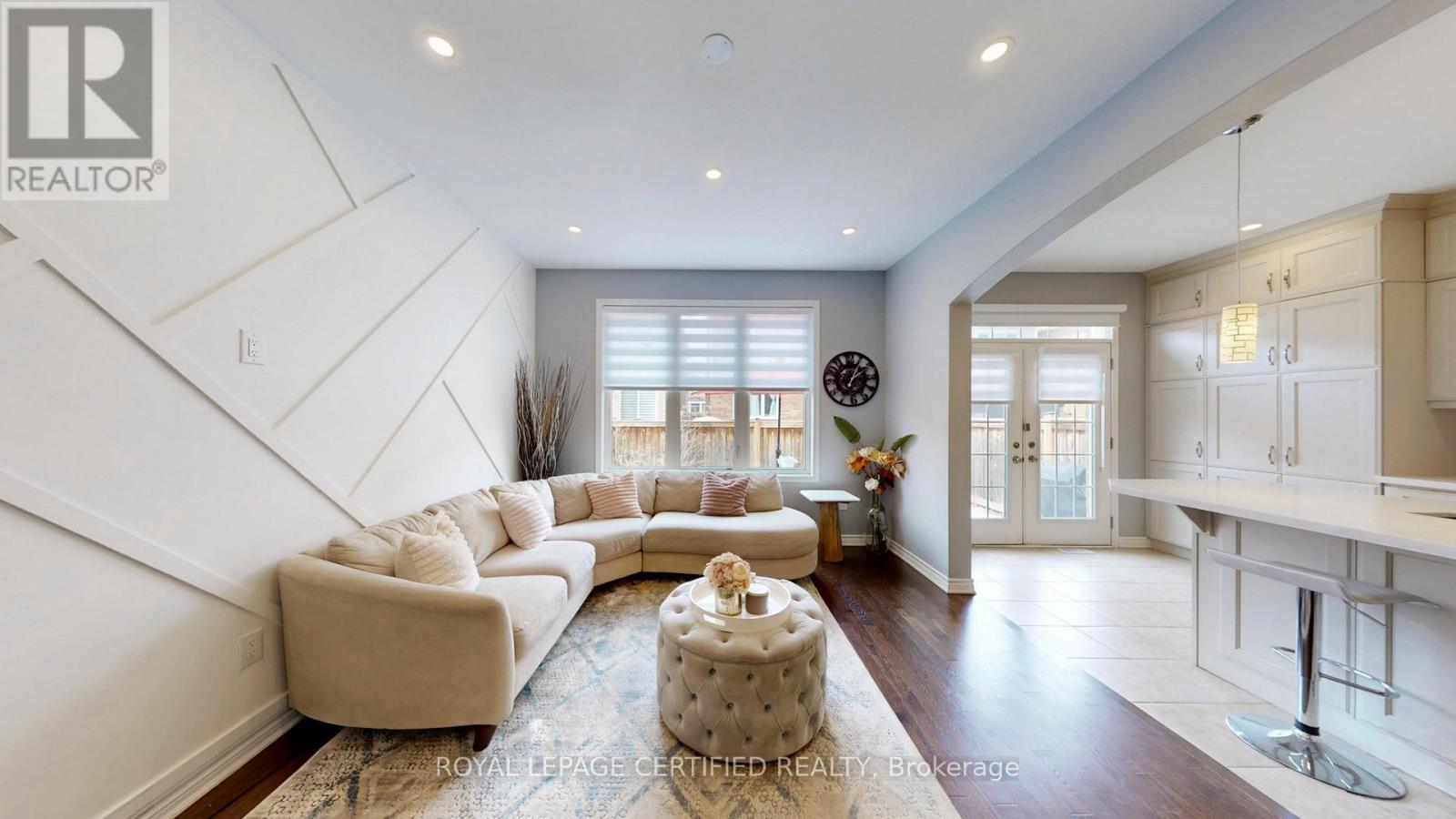 367 English Mill Court, Milton, Ontario  L9E 0A7 - Photo 8 - W13007890