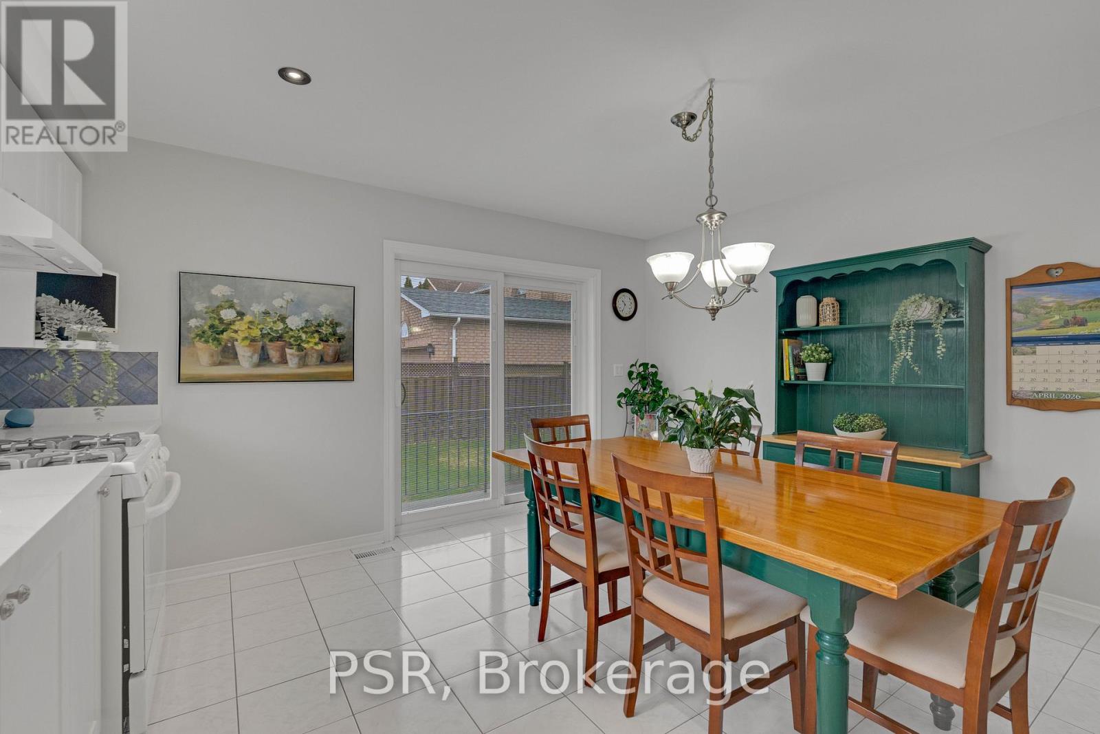 8 Southbury Manor Drive, Caledon, Ontario  L7E 1X7 - Photo 11 - W13007966