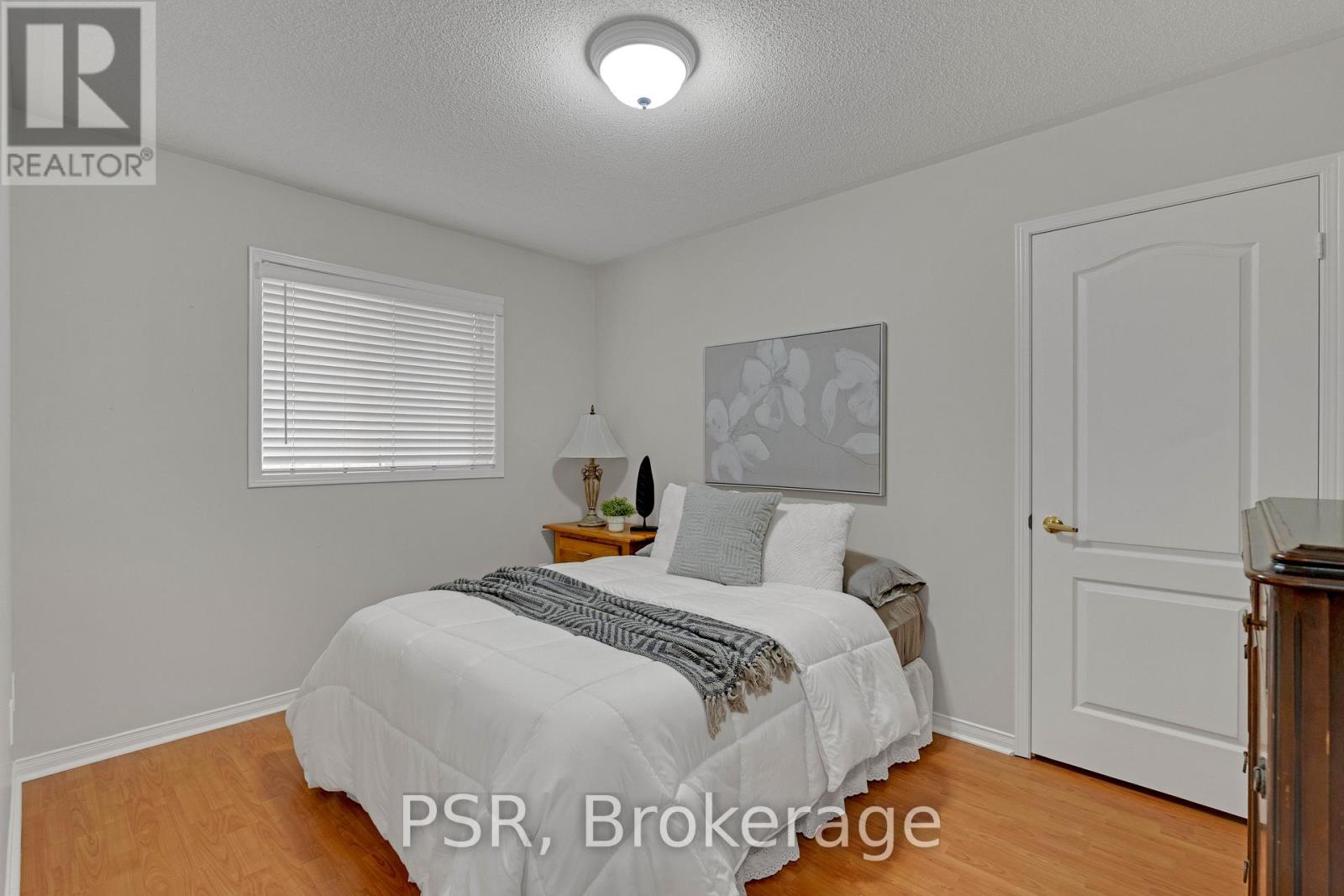 8 Southbury Manor Drive, Caledon, Ontario  L7E 1X7 - Photo 15 - W13007966