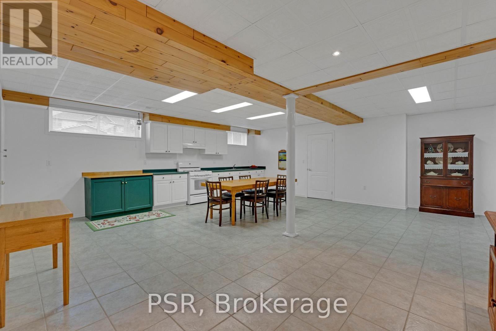 8 Southbury Manor Drive, Caledon, Ontario  L7E 1X7 - Photo 17 - W13007966