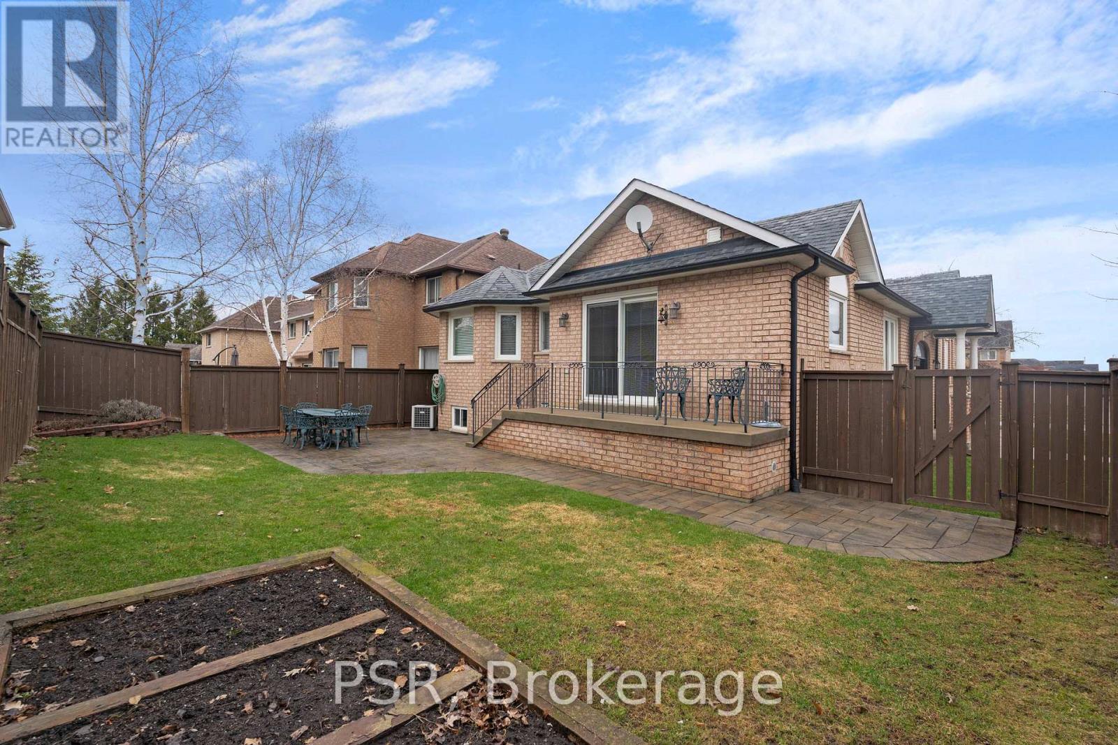 8 Southbury Manor Drive, Caledon, Ontario  L7E 1X7 - Photo 21 - W13007966