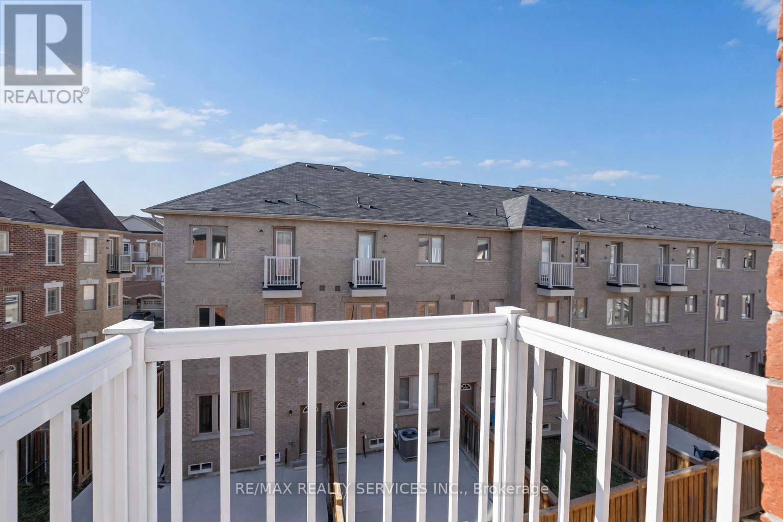 6 Rabbit Run Way, Brampton, Ontario  L6Z 0B4 - Photo 16 - W13007976