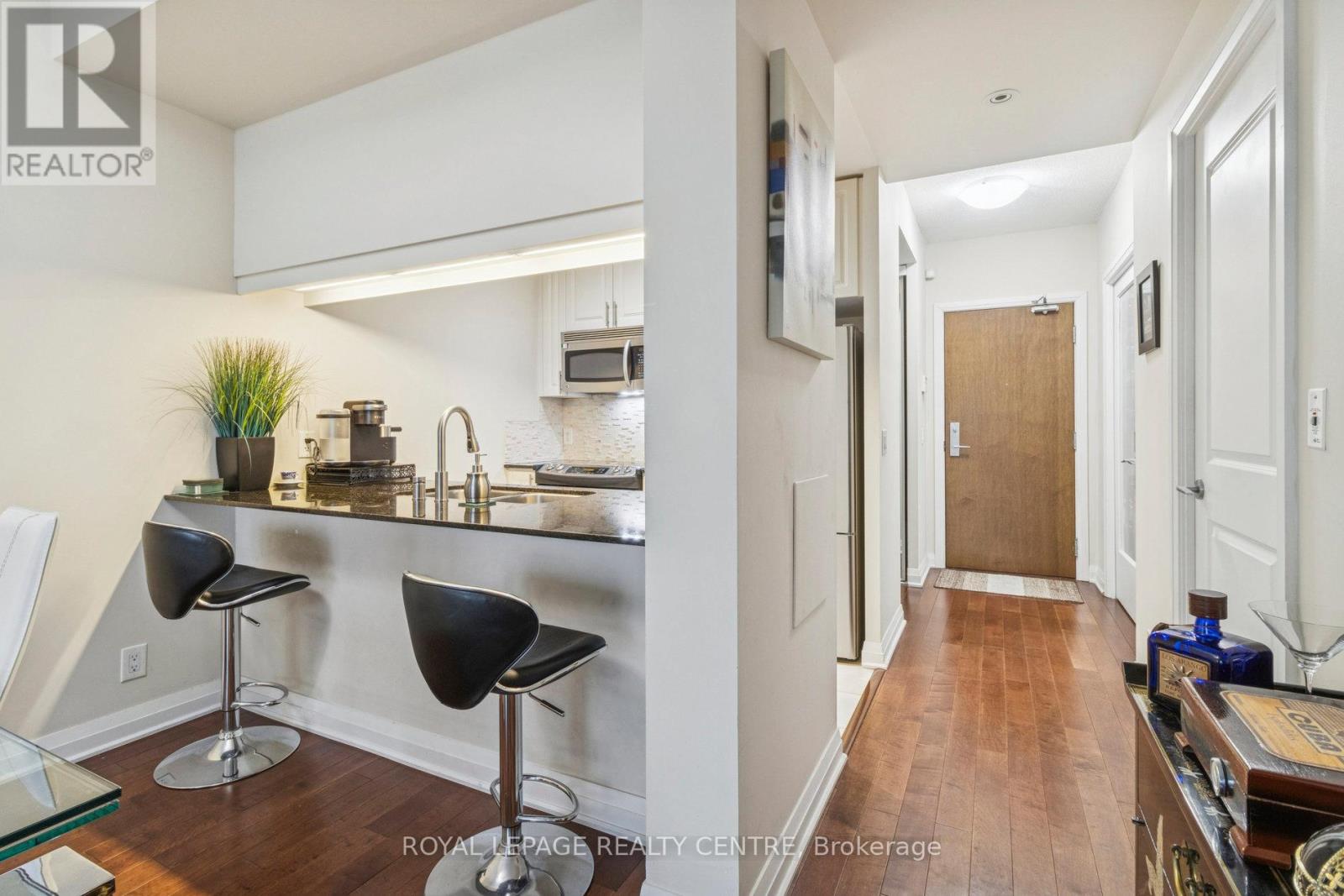 1503 - 1055 Southdown Road, Mississauga, Ontario  L5J 0A3 - Photo 12 - W13007992