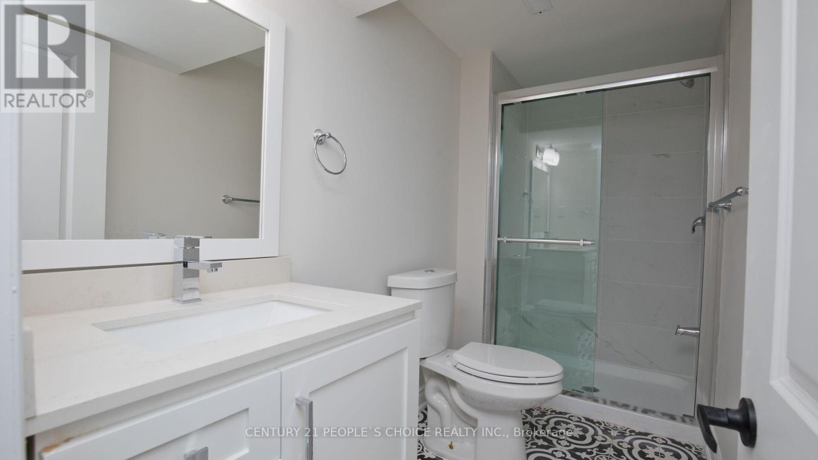 2 Betteridge Lane W, Toronto, Ontario  M9V 4E8 - Photo 11 - W13008006