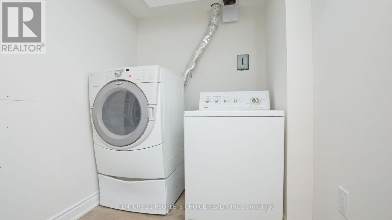 2 Betteridge Lane W, Toronto, Ontario  M9V 4E8 - Photo 25 - W13008006