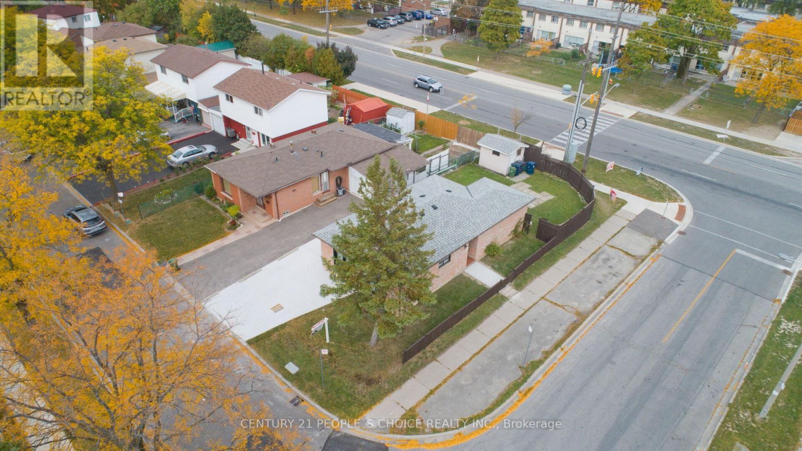 2 Betteridge Lane W, Toronto, Ontario  M9V 4E8 - Photo 28 - W13008006
