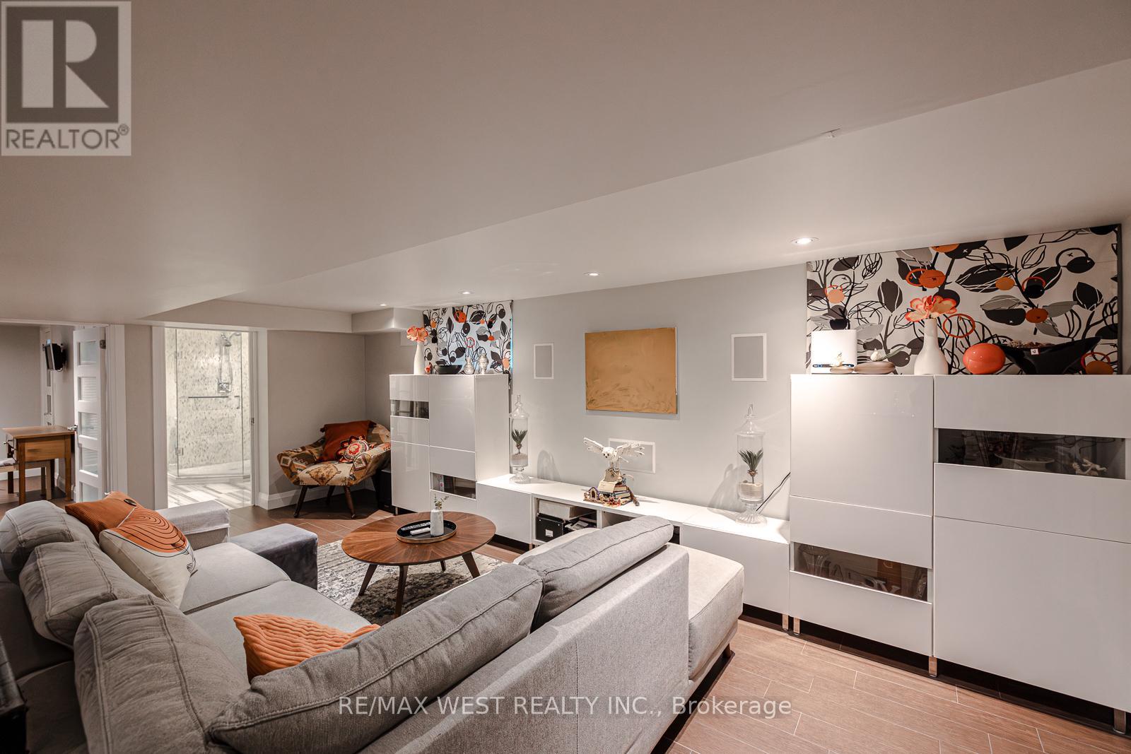 17 Saybrook Avenue, Toronto, Ontario  M8Z 2V3 - Photo 21 - W13008018