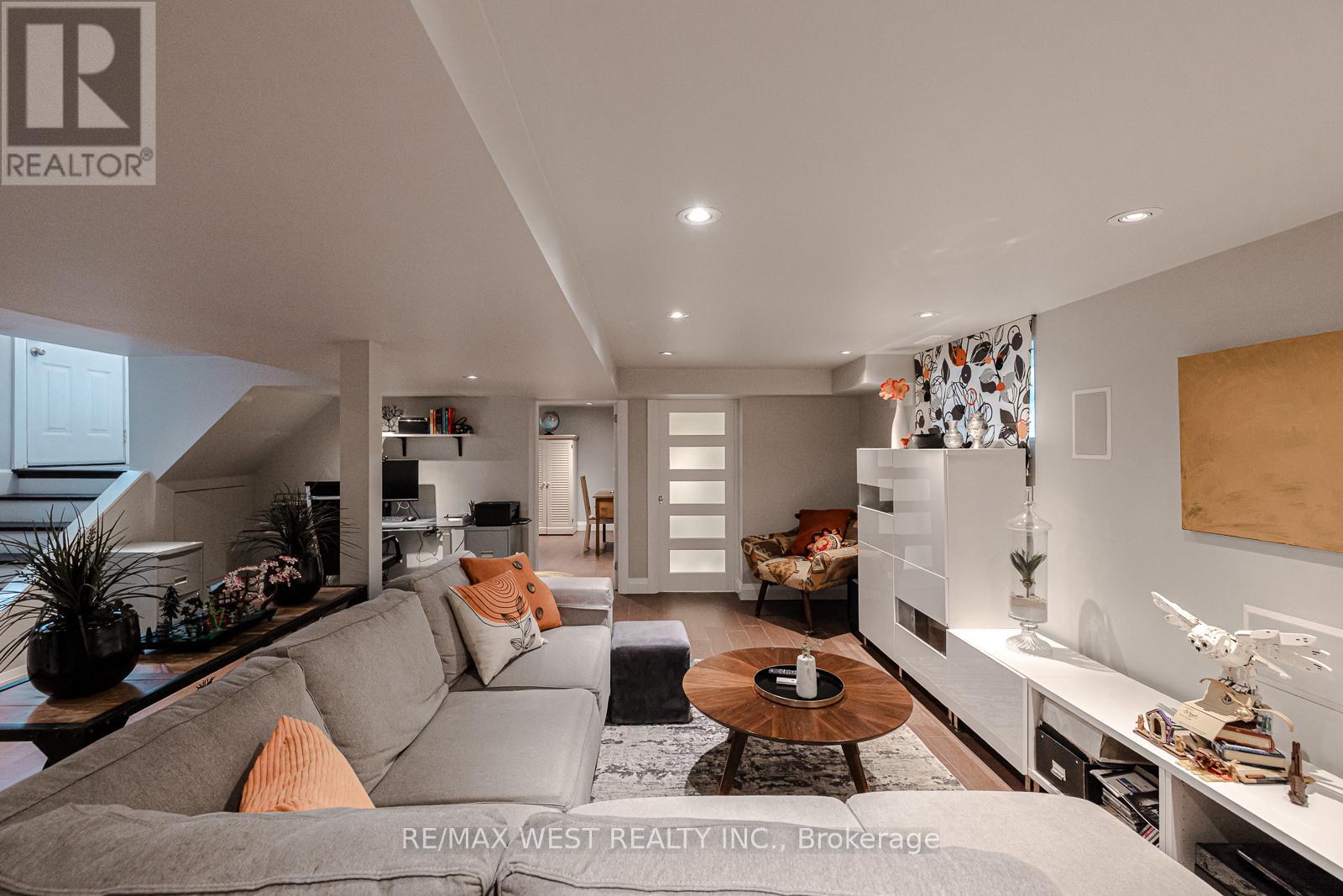 17 Saybrook Avenue, Toronto, Ontario  M8Z 2V3 - Photo 24 - W13008018