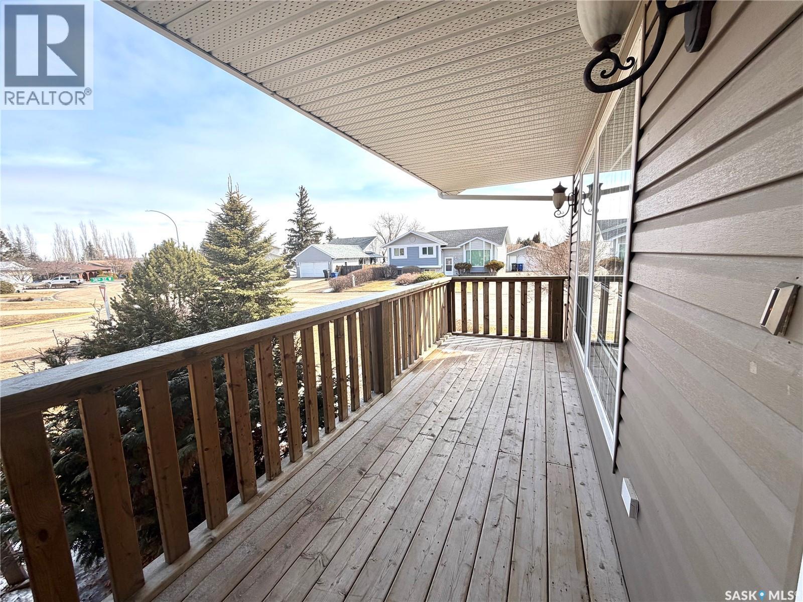 401 38th Street, Battleford, Saskatchewan  S0M 0E0 - Photo 2 - SK033075