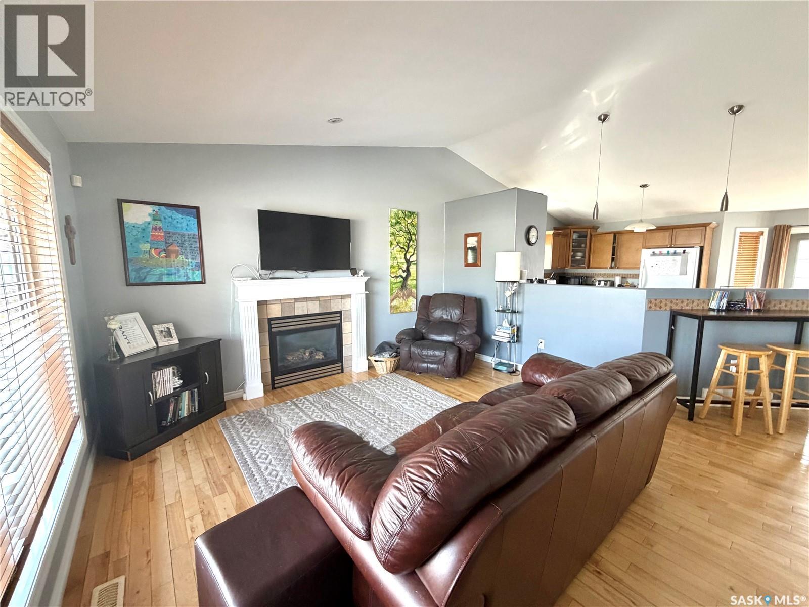 401 38th Street, Battleford, Saskatchewan  S0M 0E0 - Photo 4 - SK033075