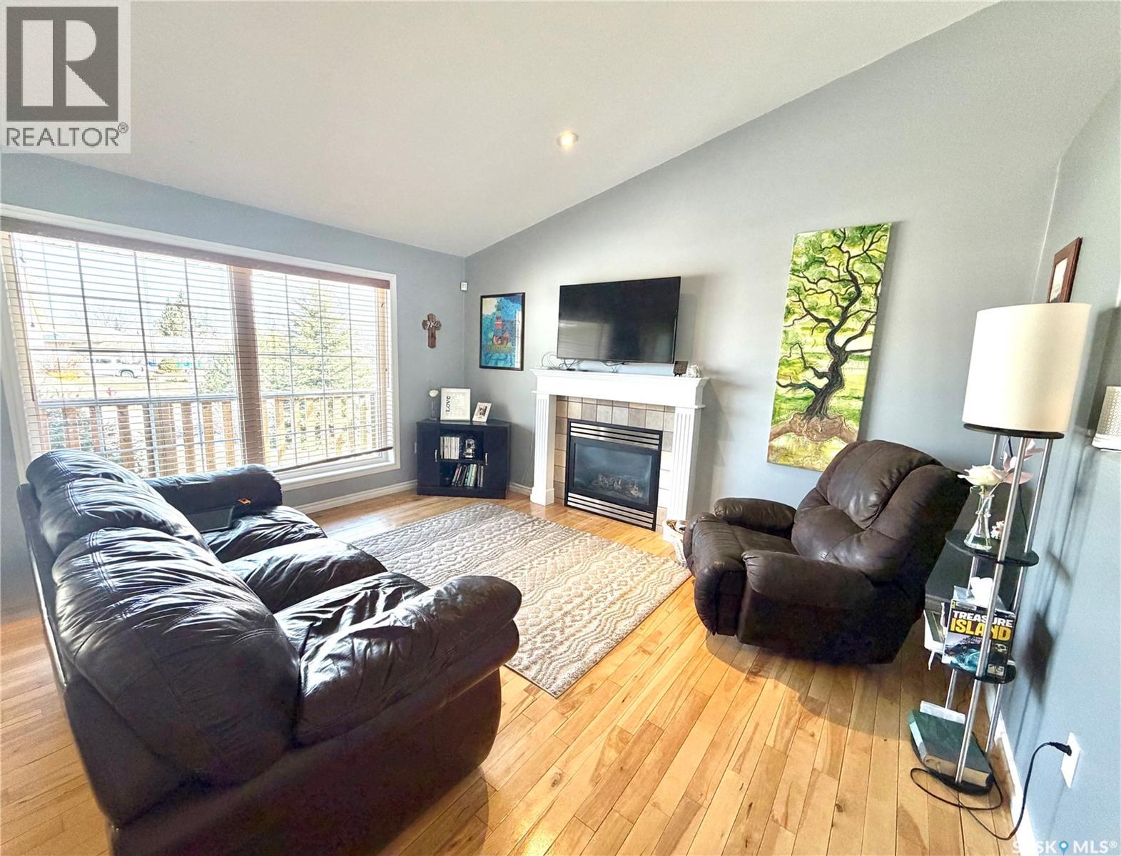 401 38th Street, Battleford, Saskatchewan  S0M 0E0 - Photo 5 - SK033075