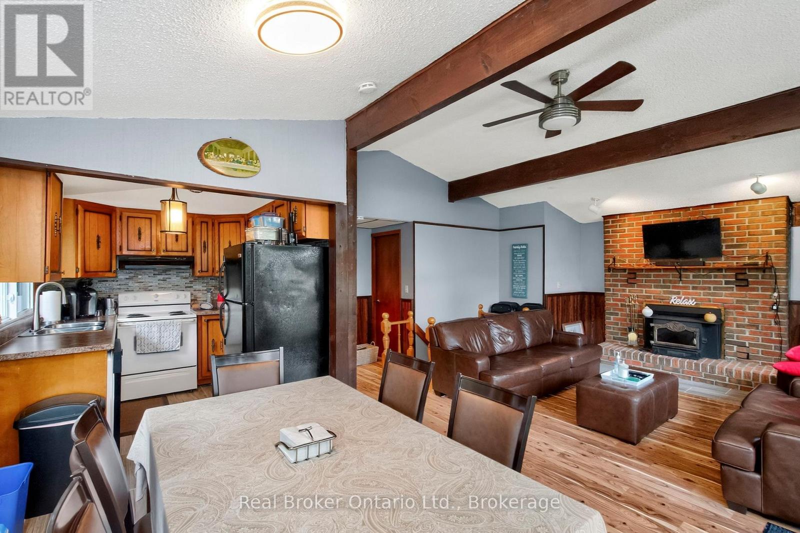 1950 Champlain Road, Tiny, Ontario  L9M 0B6 - Photo 8 - S12978522