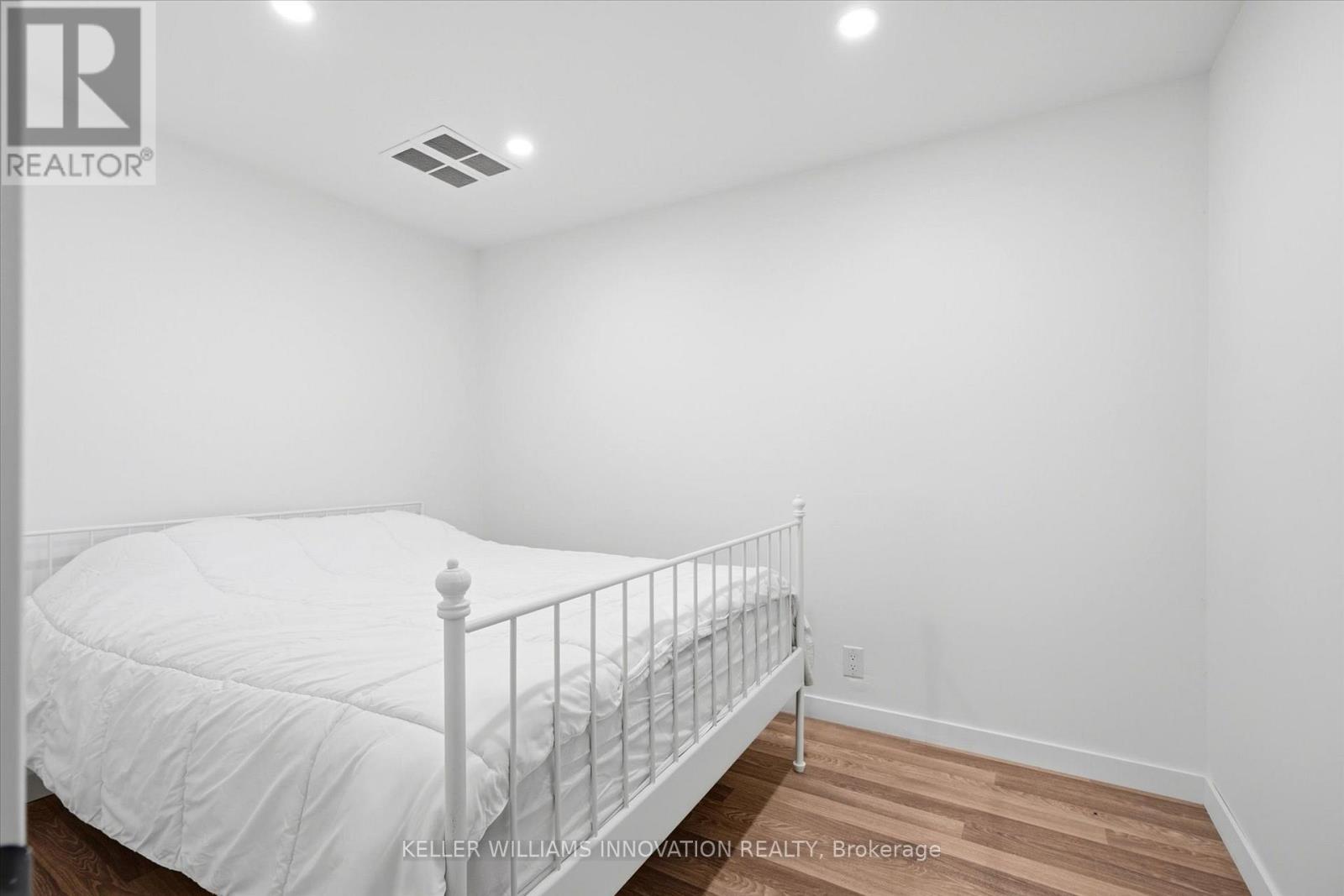 Lower - 235 Southwood Drive, Kitchener, Ontario  N2E 2B2 - Photo 10 - X13007956