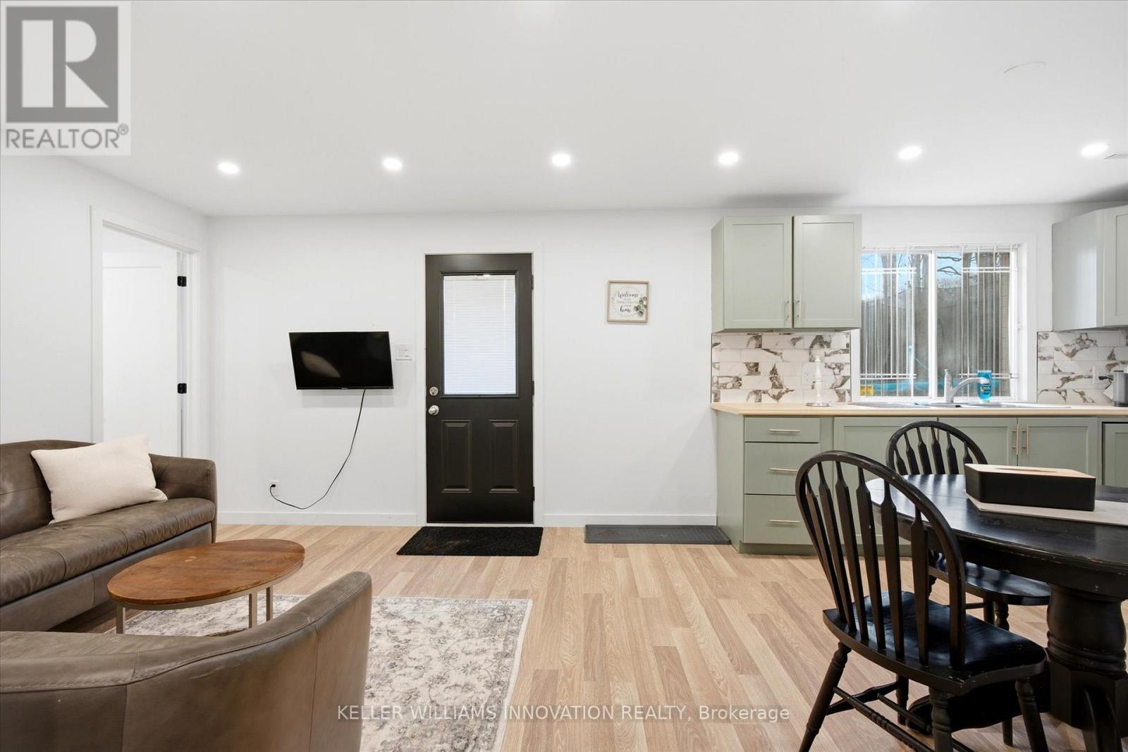 Lower - 235 Southwood Drive, Kitchener, Ontario  N2E 2B2 - Photo 5 - X13007956