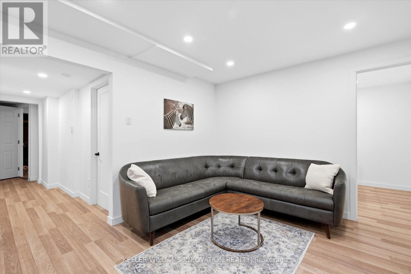 Lower - 235 Southwood Drive, Kitchener, Ontario  N2E 2B2 - Photo 6 - X13007956