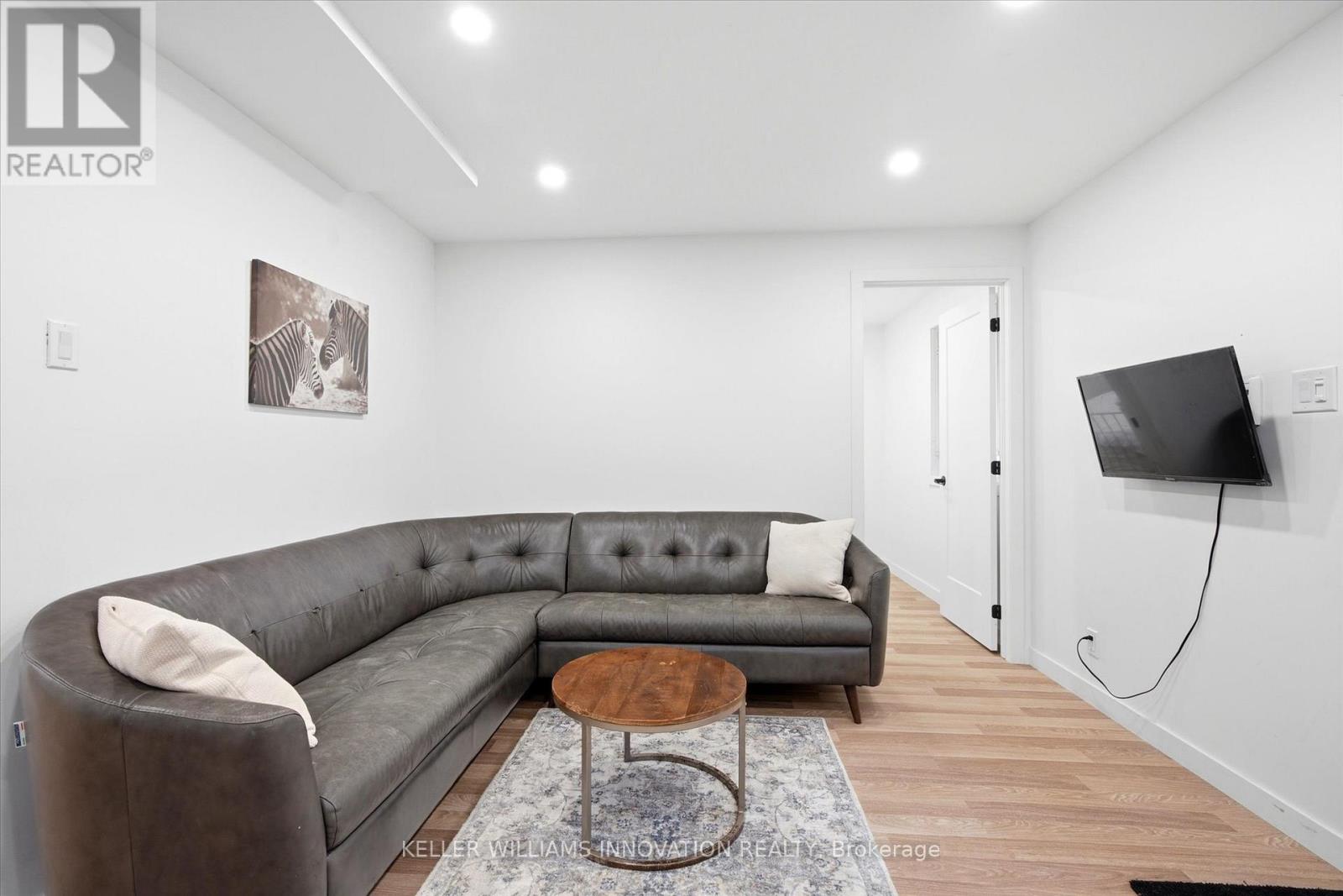 Lower - 235 Southwood Drive, Kitchener, Ontario  N2E 2B2 - Photo 7 - X13007956