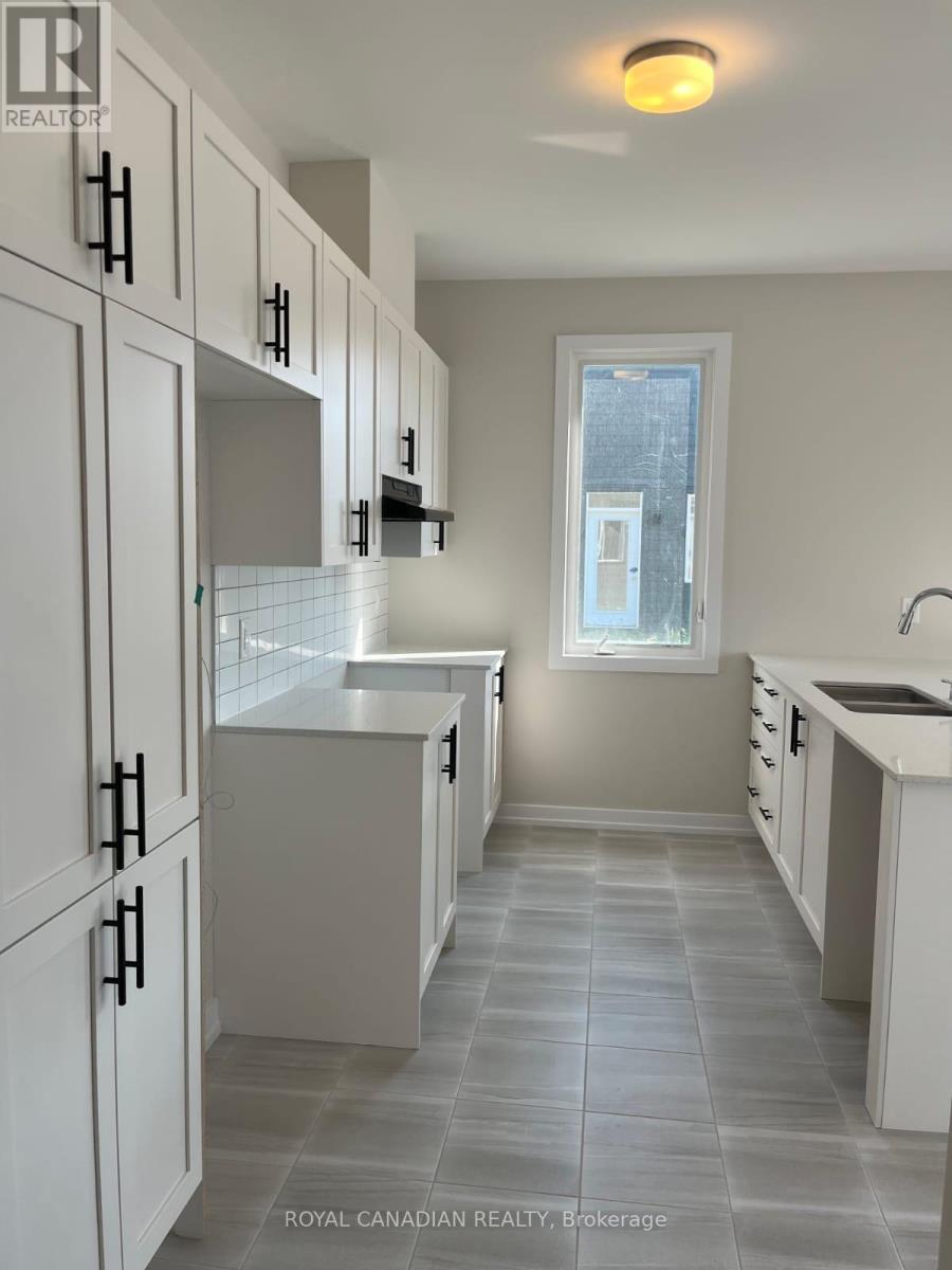 570 Oldenburg Drive, Ottawa, Ontario  K0A 2Z0 - Photo 4 - X13008002