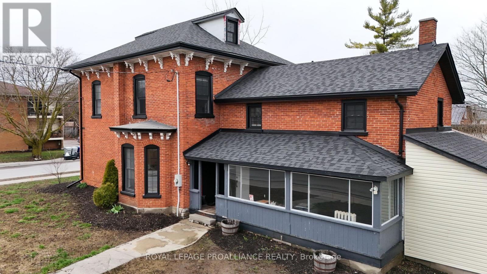 83 Cedar Street, Belleville, Ontario  K8P 3M3 - Photo 34 - X12850808