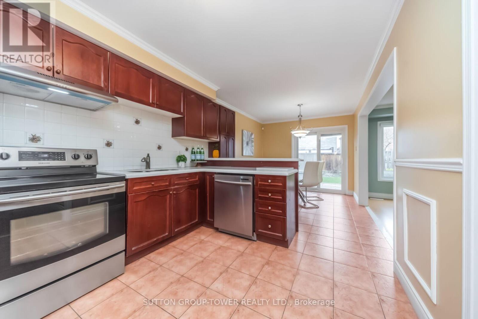 3 Arthurs Crescent, Brampton, Ontario  L6Y 4Y5 - Photo 12 - W13003884