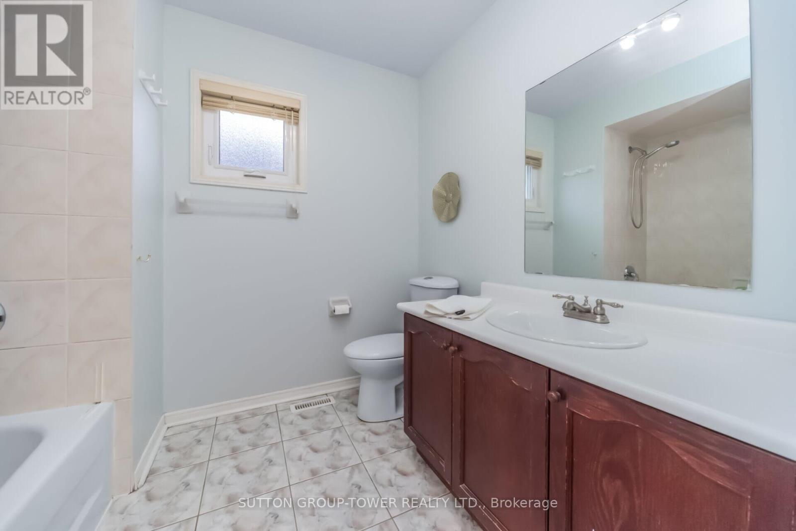 3 Arthurs Crescent, Brampton, Ontario  L6Y 4Y5 - Photo 34 - W13003884