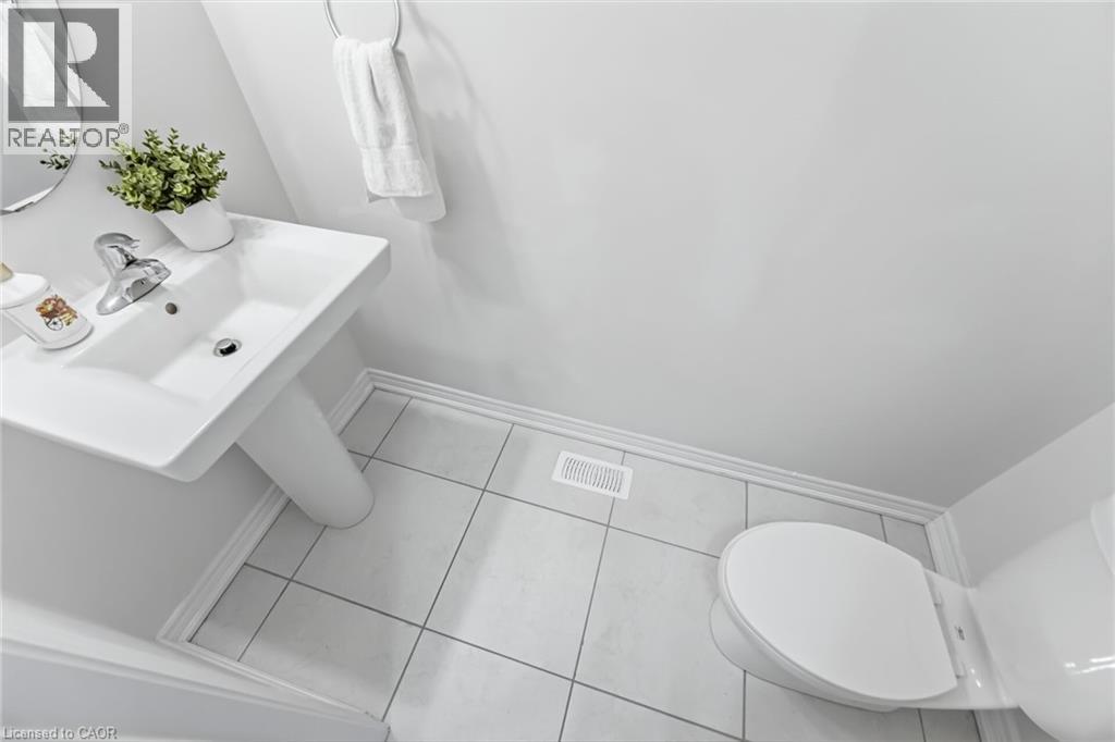 212 Broadacre Drive, Kitchener, Ontario  N2R 0S6 - Photo 16 - 40821587