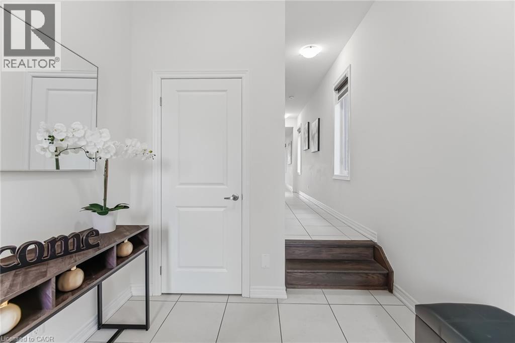 212 Broadacre Drive, Kitchener, Ontario  N2R 0S6 - Photo 5 - 40821587