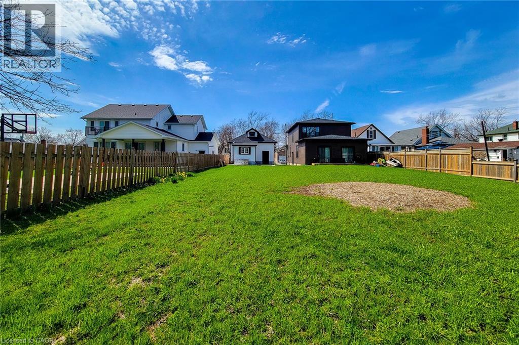 98 Welland Street N, Thorold, Ontario  L2V 2C1 - Photo 8 - 40821561