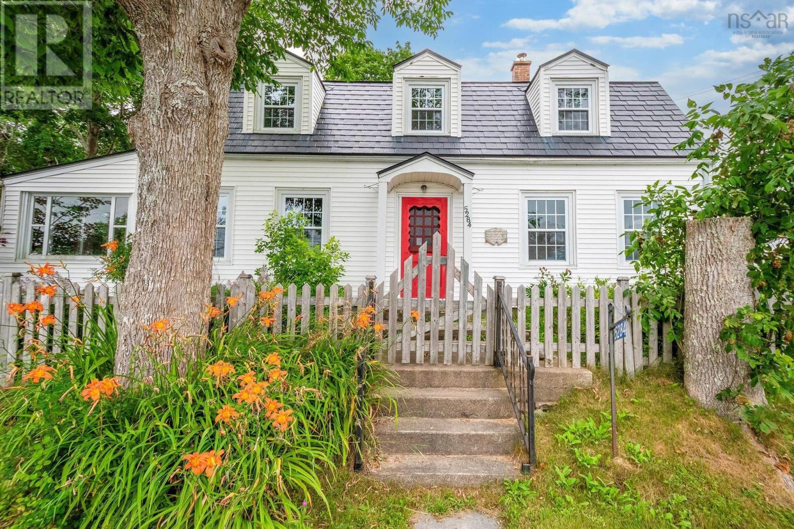 5284 Highway 3, Chester Basin, Nova Scotia