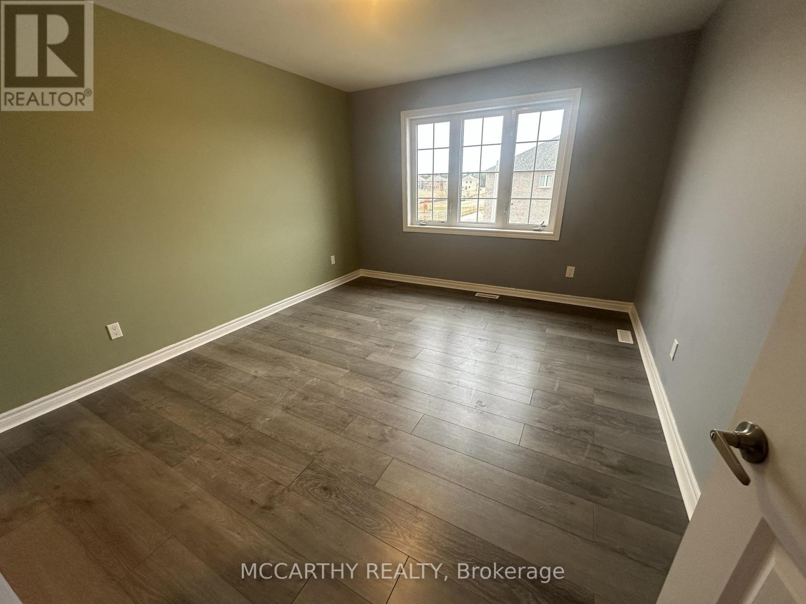 352 Vandusen Avenue, Southgate, Ontario  N0C 1B0 - Photo 13 - X12984186