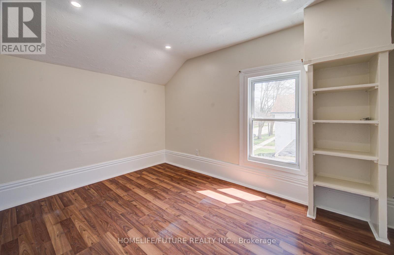 9 Superior Street, Brantford, Ontario  N3S 2J9 - Photo 19 - X12998856