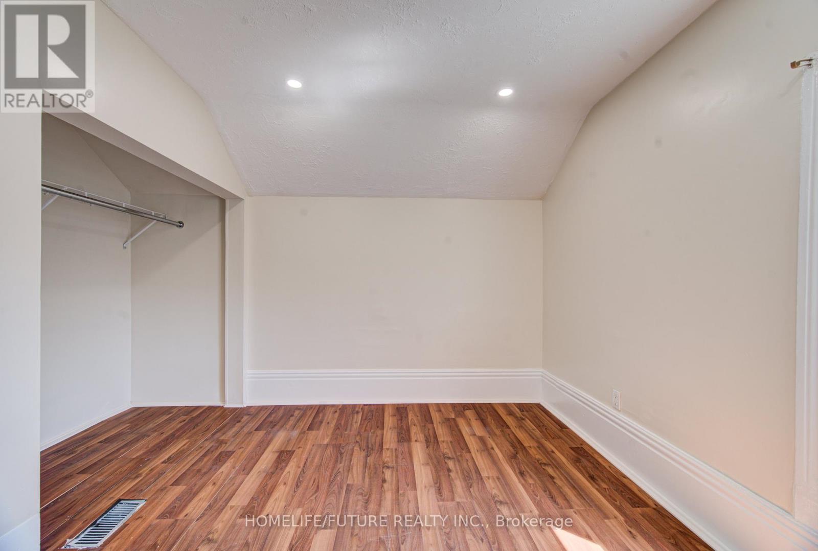 9 Superior Street, Brantford, Ontario  N3S 2J9 - Photo 20 - X12998856