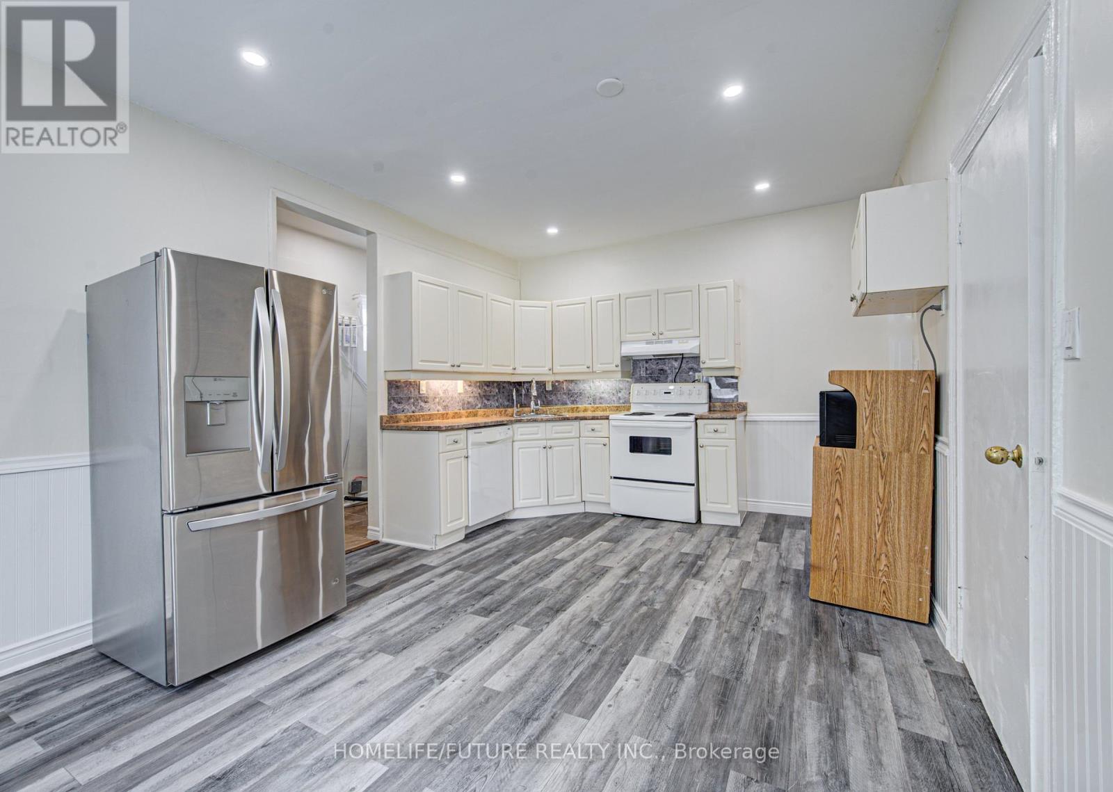 9 Superior Street, Brantford, Ontario  N3S 2J9 - Photo 10 - X12998856