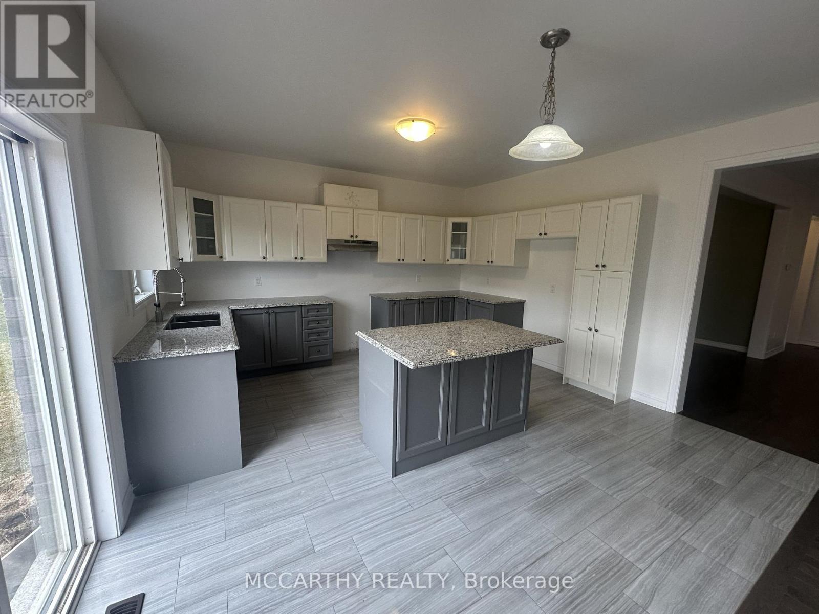 352 Vandusen Avenue, Southgate, Ontario  N0C 1B0 - Photo 9 - X12984186