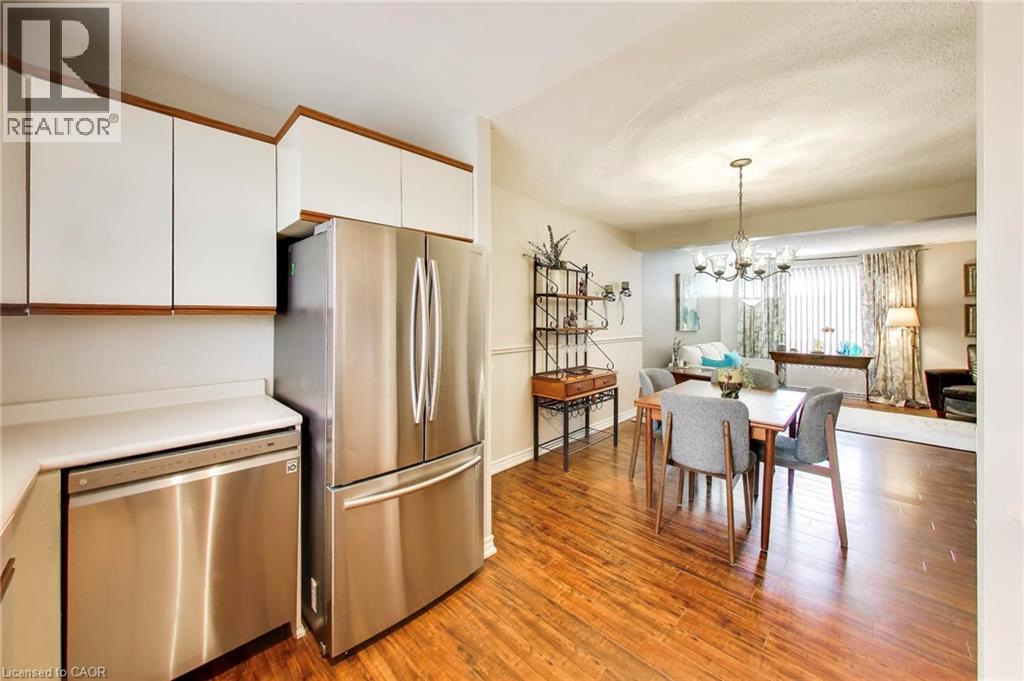 250 Magnolia Drive Unit# 57, Hamilton, Ontario  L9C 6M3 - Photo 9 - 40819270