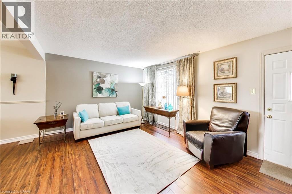 250 Magnolia Drive Unit# 57, Hamilton, Ontario  L9C 6M3 - Photo 4 - 40819270