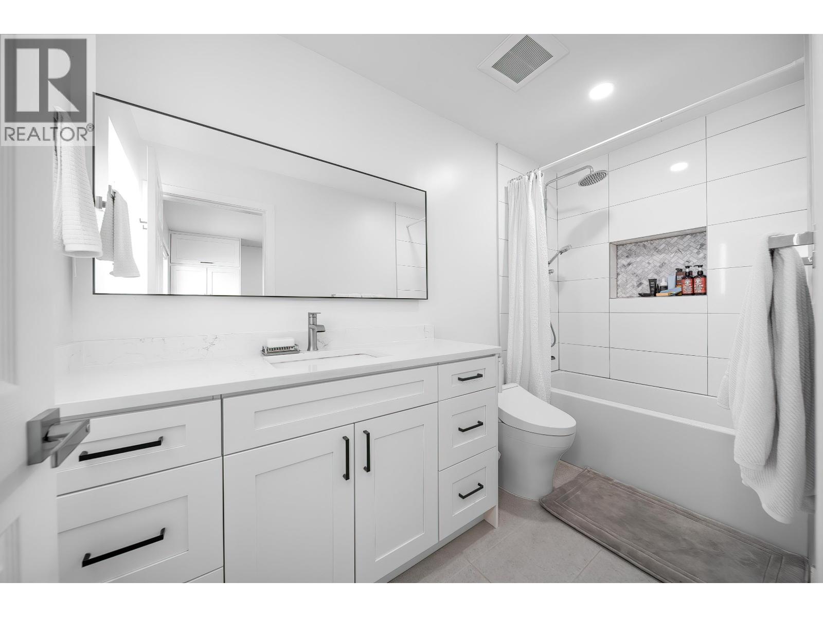 10651 Canso Crescent, Richmond, British Columbia  V7E 5B6 - Photo 26 - R3112207