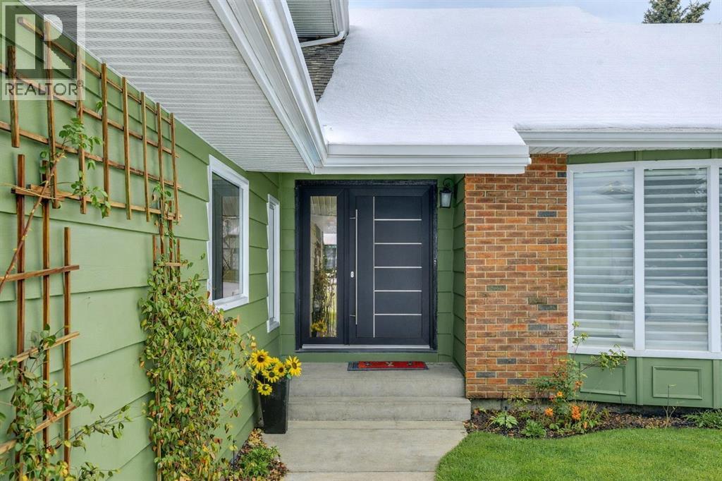 432 129 Avenue SE, Calgary, Alberta  T2J 4A9 - Photo 2 - A2299980